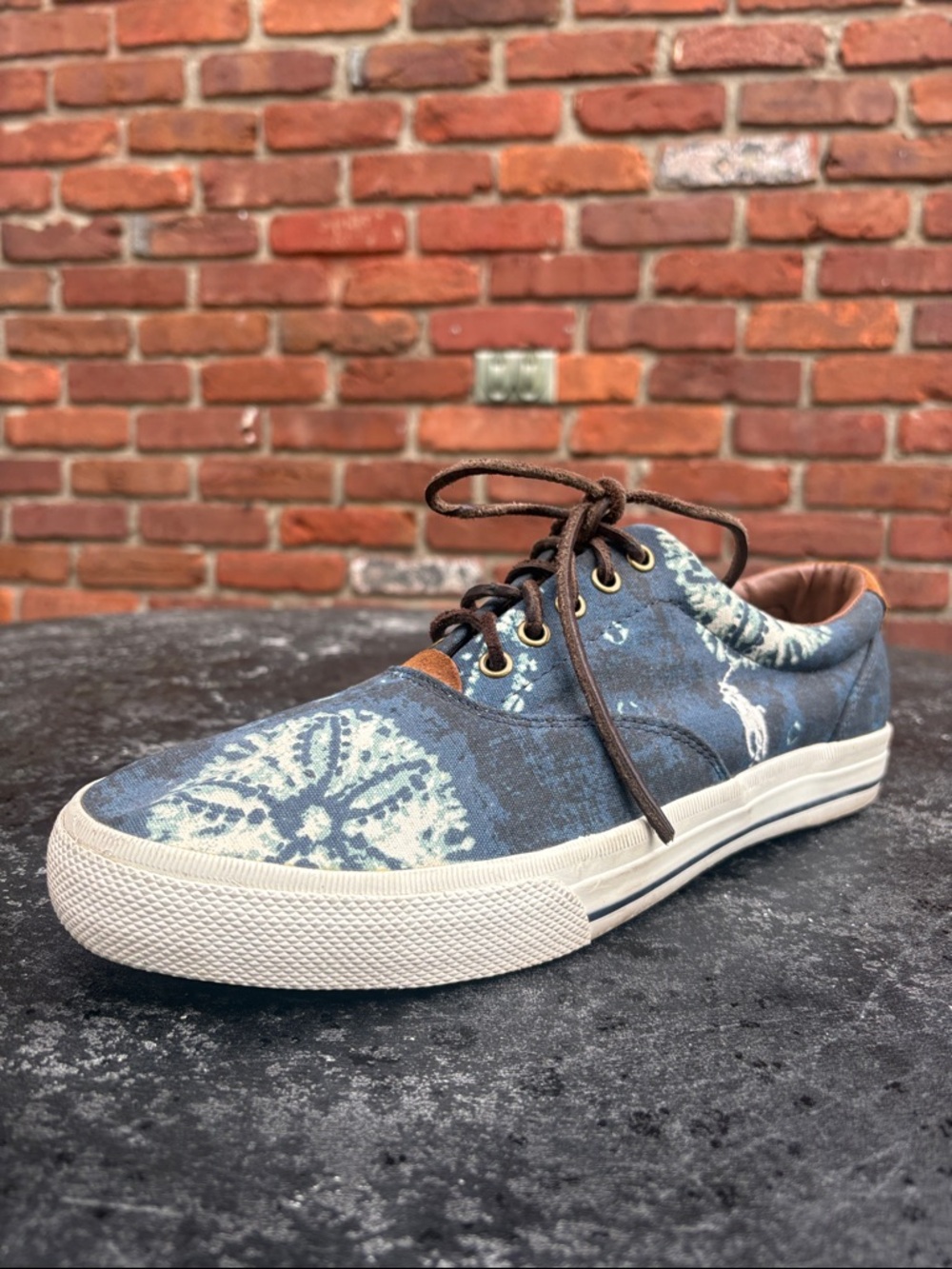 Polo by Ralph Lauren Blue Floral Canvas Sneakers. Size 12D - Picture 3 of 8
